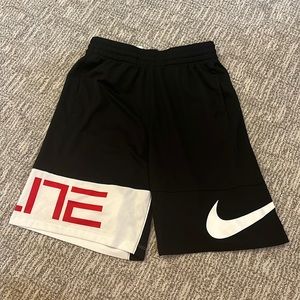Boys Nike Elite basketball shorts